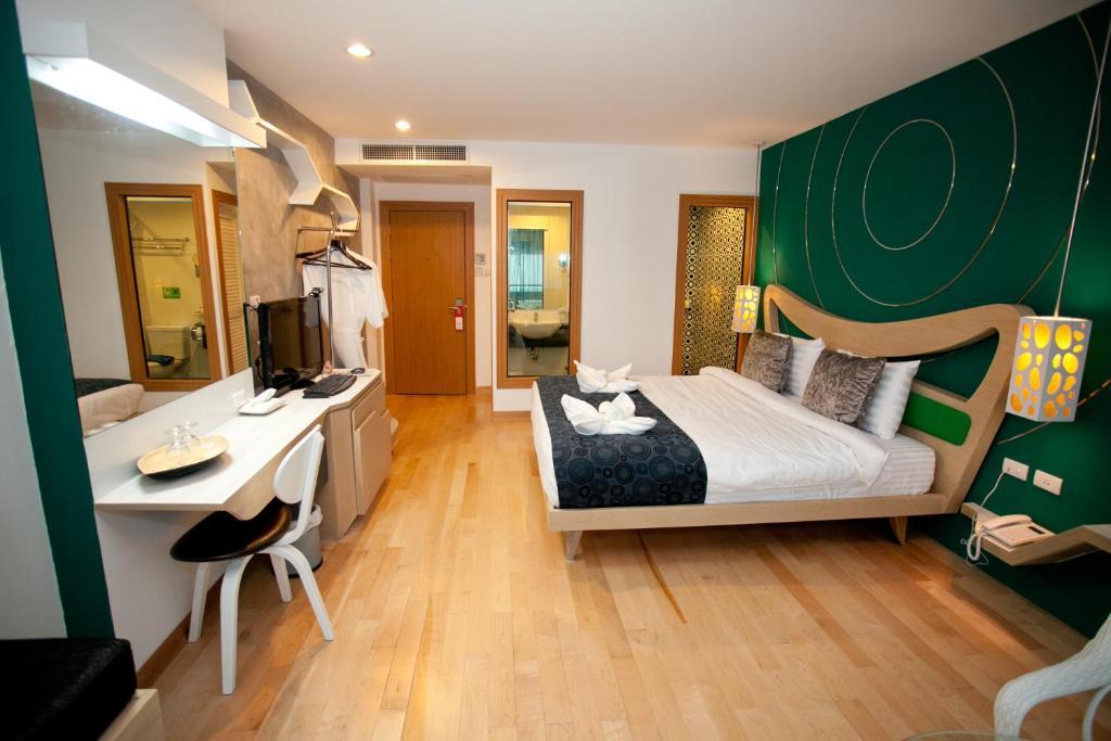 Phuket Sea Cono Boutique Hotel מראה חיצוני תמונה