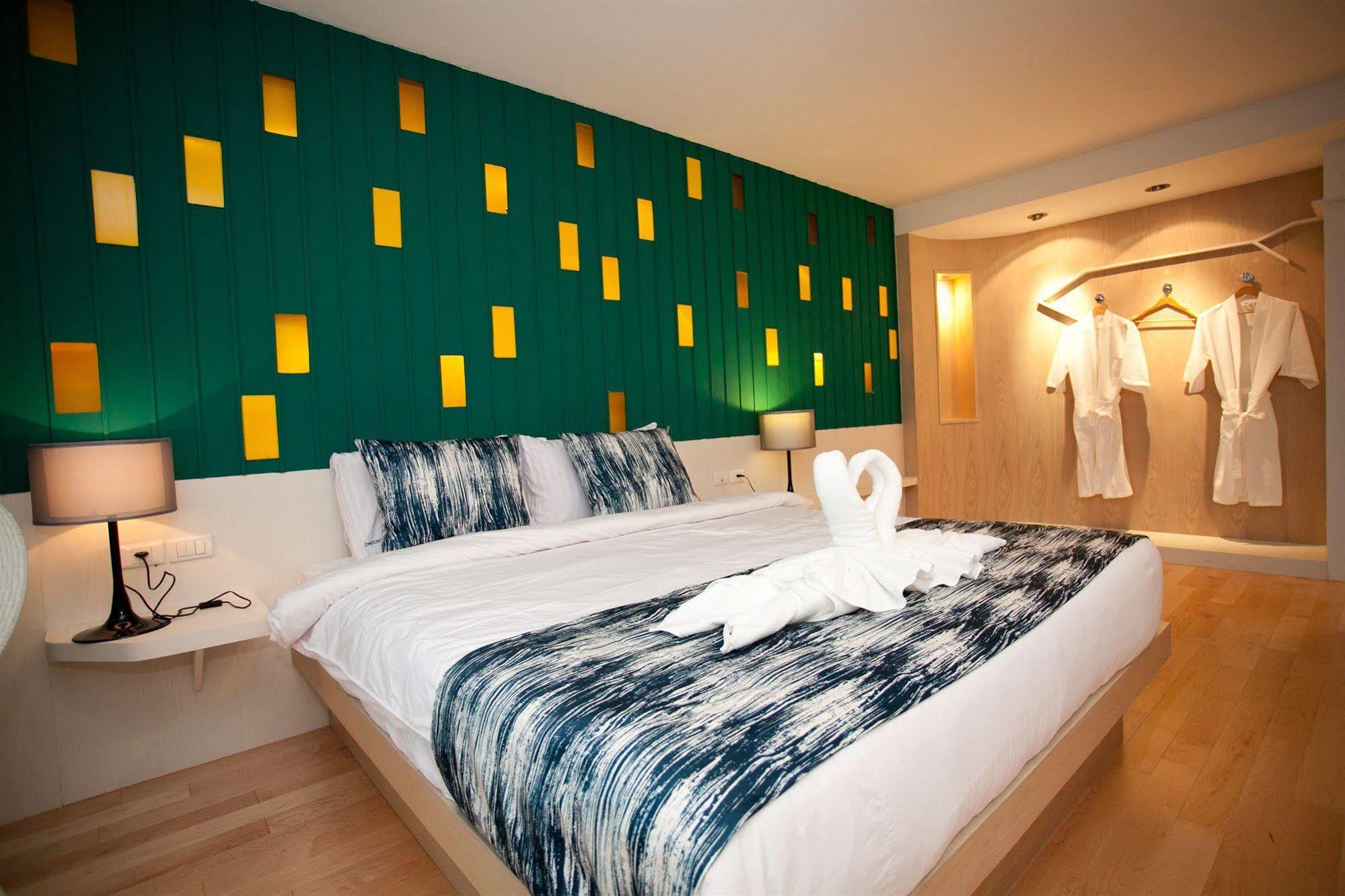 Phuket Sea Cono Boutique Hotel מראה חיצוני תמונה